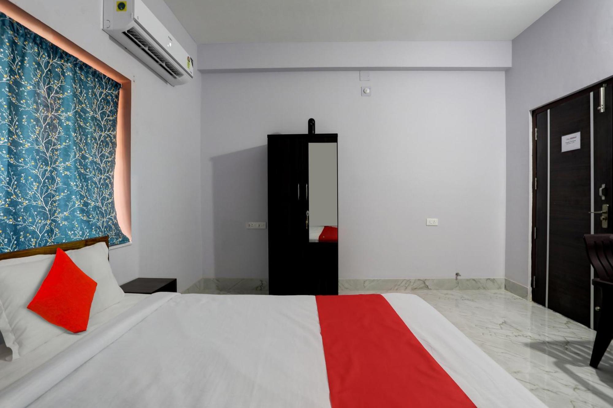 Hotel O Casa Midland Bhubaneswar Bagian luar foto